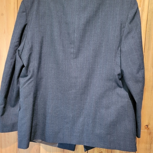 English Manor Men's Black Double-Breasted Blazer - Picture 2 of 11